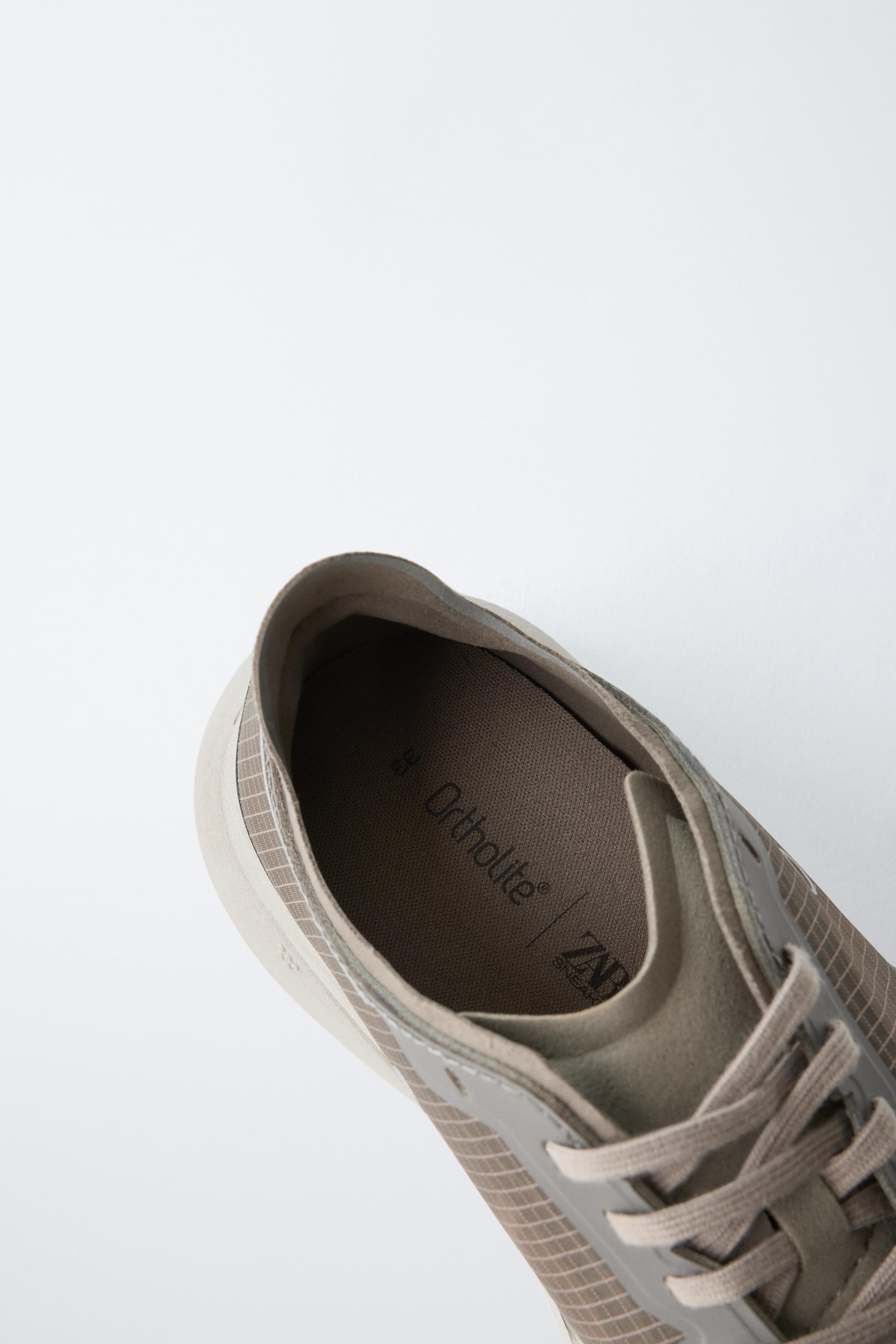 CONTRAST SNEAKERS